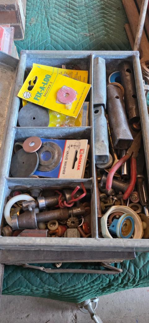 094 · Assortment of Fixtures & Plumbing Equipment
