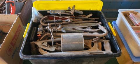 101 · Sundry Lot of Large tub of tools