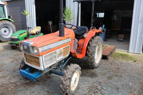 Lot 18 · Kubota L1802T