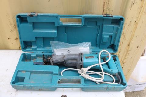Lot 48 · Makita Reciprocating Saw