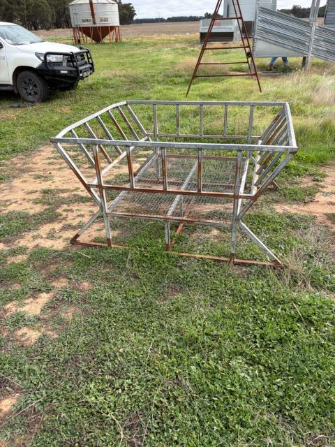002 · Hay Cradle