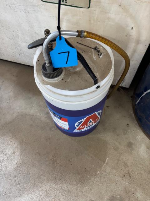 20L Drum Pump + Oil drum