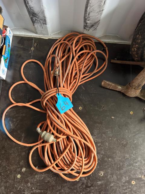Lot 64 · Large power lead