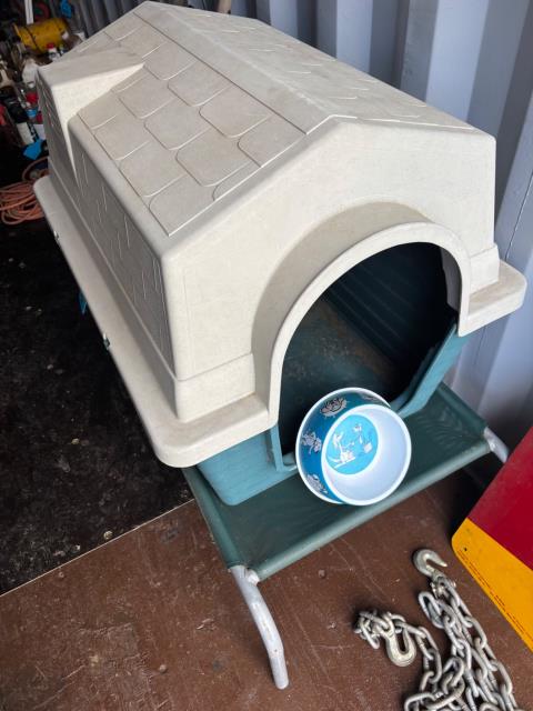 Dog Kennel & bed